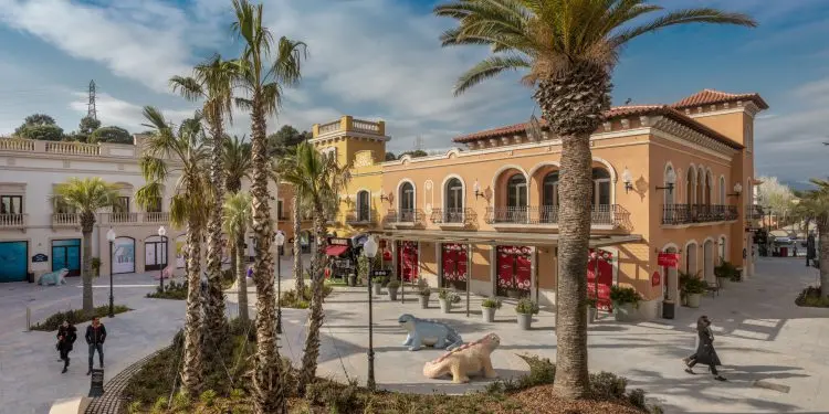 La-Roca-Village-Remodelacion-2-750x375